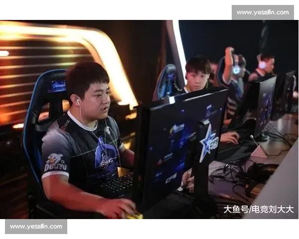 赛场之外:穿越火线战队成员的另一面,生活多姿多彩 赛场之外:穿越火线战队成员的另一面,生活多姿多彩